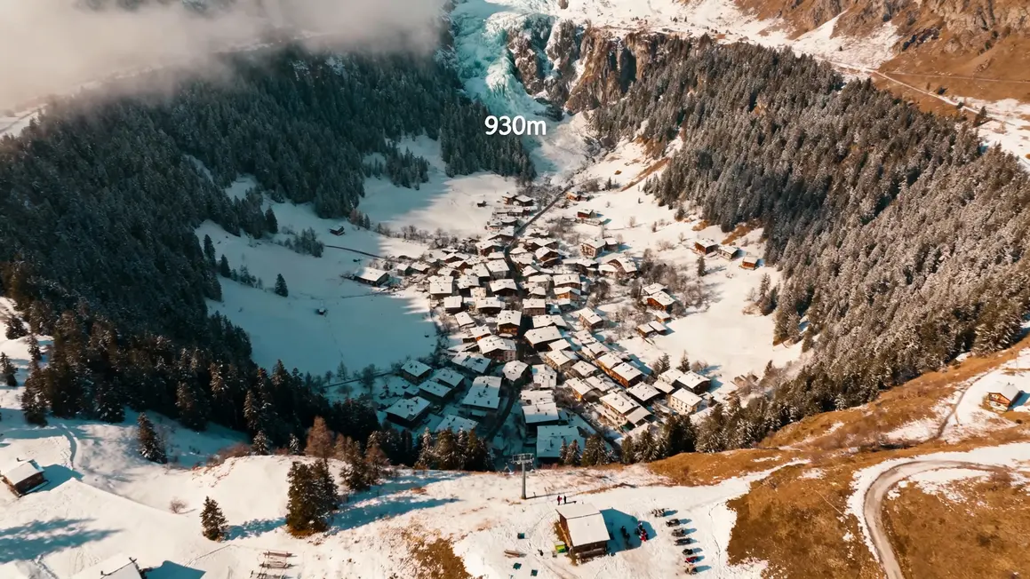 Vue aérienne Mouthe cuvette neige 930m